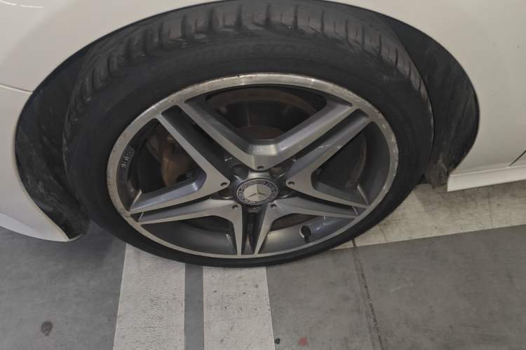 Used Mercedes-Benz A-Class 2015 A 200 Fashion Model Left Front Wheel Hub