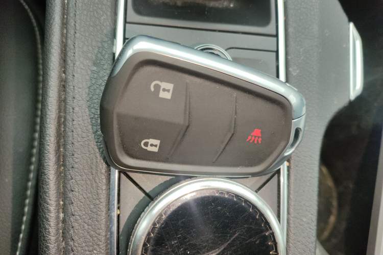 Used Cadillac XT4 2018 28T Two-Wheel Drive Tech Version