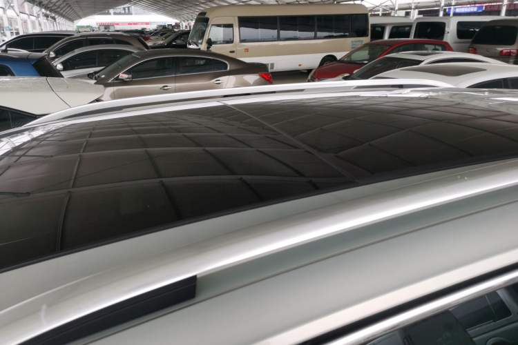 Used Volkswagen Tiguan L 2021 330TSI Automatic Two-Wheel Drive Smart Edition Roof