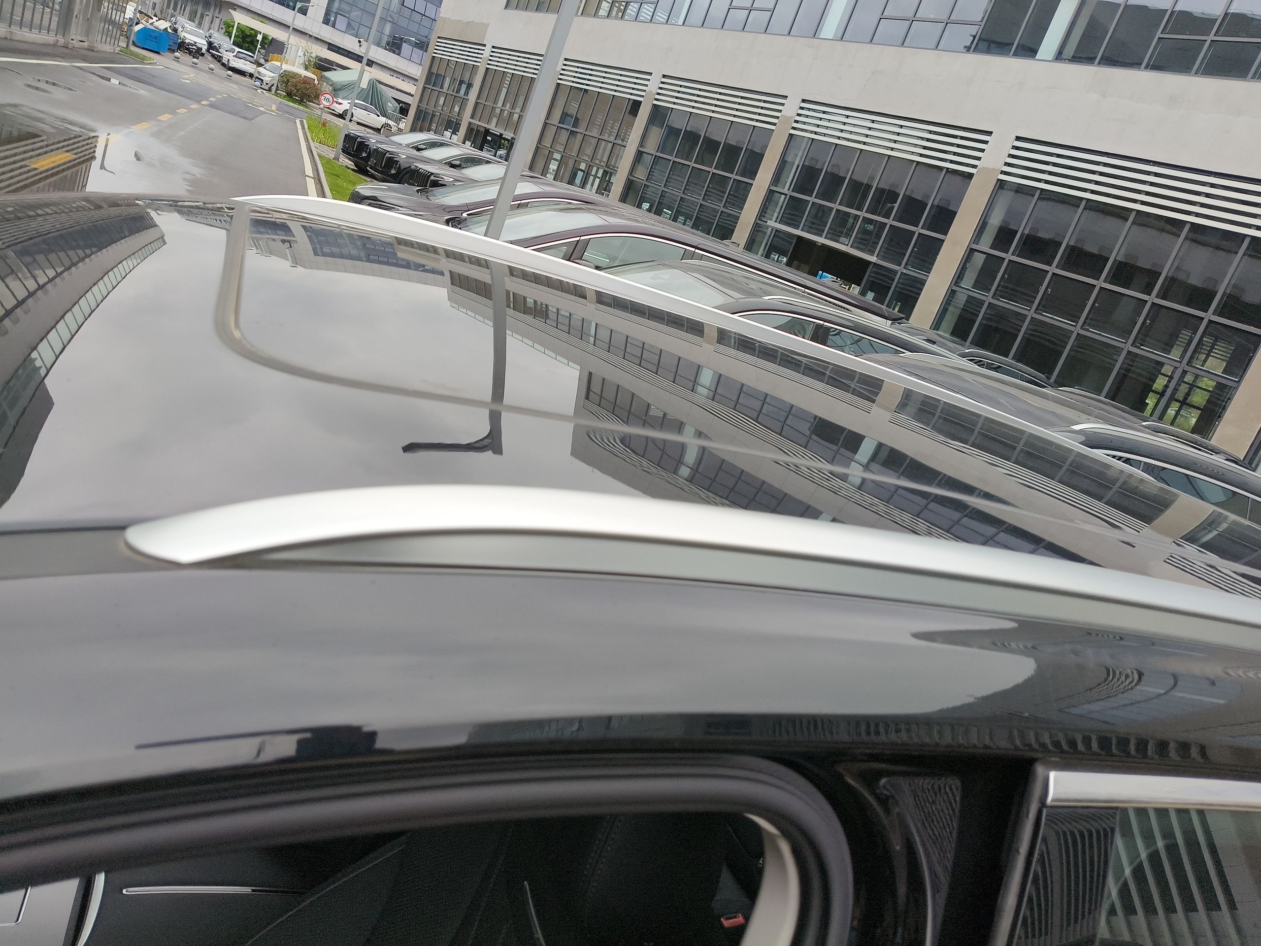 Hongqi HS7 PHEV 2024 2.0T PHEV Four-Wheel Drive Flagship Edition 6 Seats — снимка 7