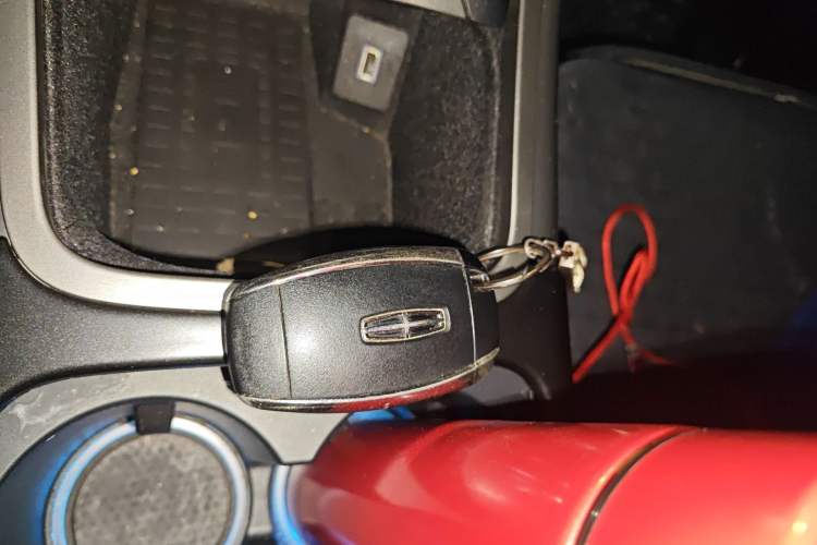 Used Lincoln Nautilus 2019 2.0T Two-Wheel Drive Luxury Edition China VI Standard
