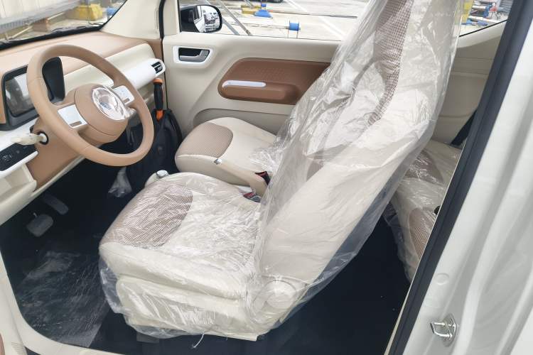 Used Wuling Hongguang MINIEV 2024 3rd Generation 215km Youth Edition