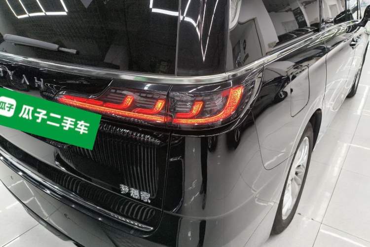 Used VOYAH Dream 2024 PHEV Extended-Range Premium Edition
