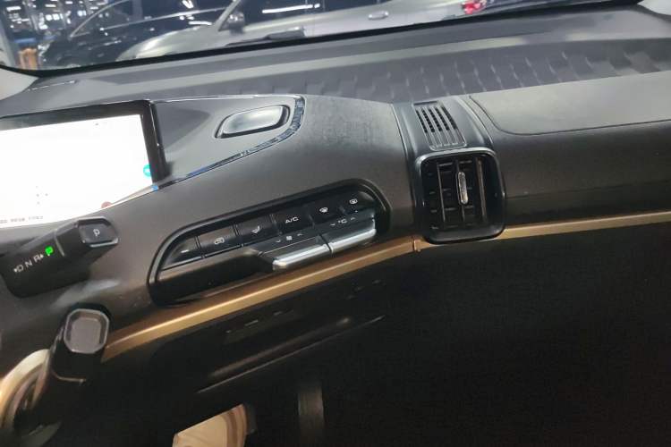 Used Baojun KiWi EV 2021 Artist Model Ternary Lithium