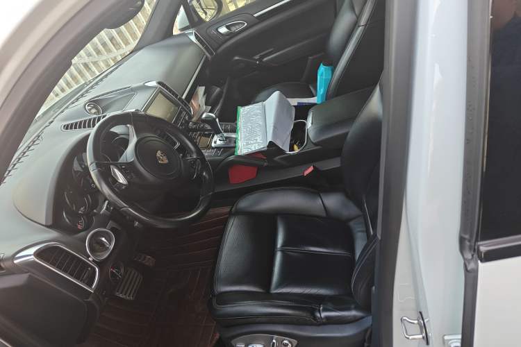 Used Porsche Cayenne 2014 Cayenne Platinum Edition 3.0T