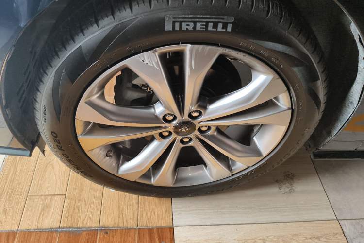 Used Toyota SIENNA 2021 2.5L Hybrid Ultimate Edition Exterior 1