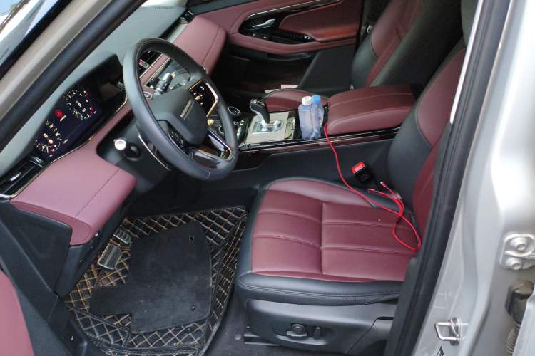 Used Land Rover Range Evoque 2022 Aurora L 249 PS R-Dynamic Luxury Edition
