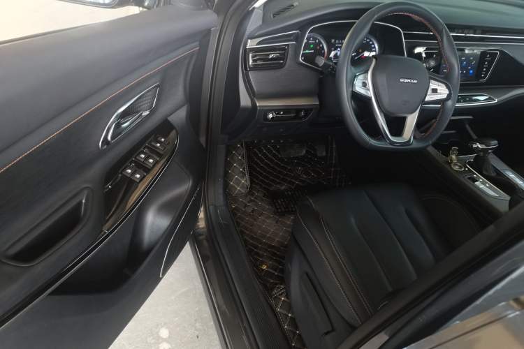 Used CHANGAN OSHAN X7 2020 1.5T Automatic Luxury Version Driver Seat