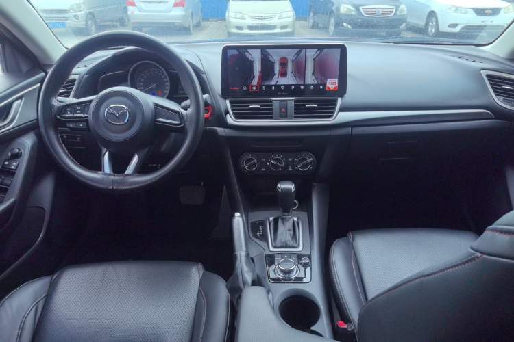 Used Mazda Mazda 3 Axela 2017 Sedan 1.5L Automatic Comfort Model Emission Standard China V
