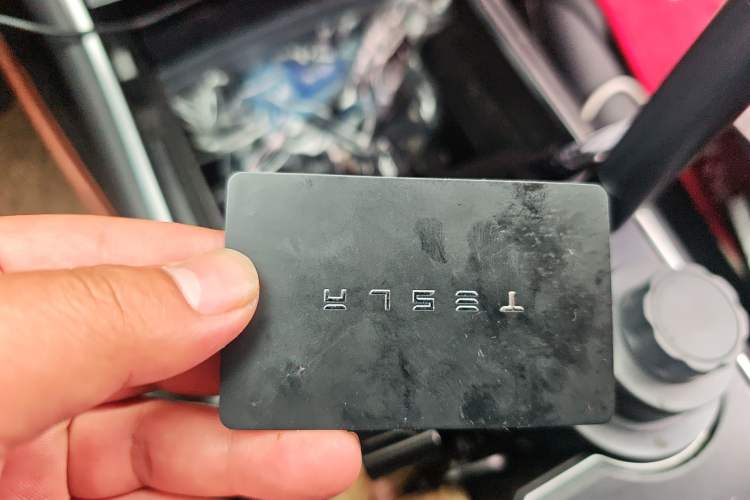 Used Tesla Model 3 2019 Long-Range Rear-Wheel-Drive Version
