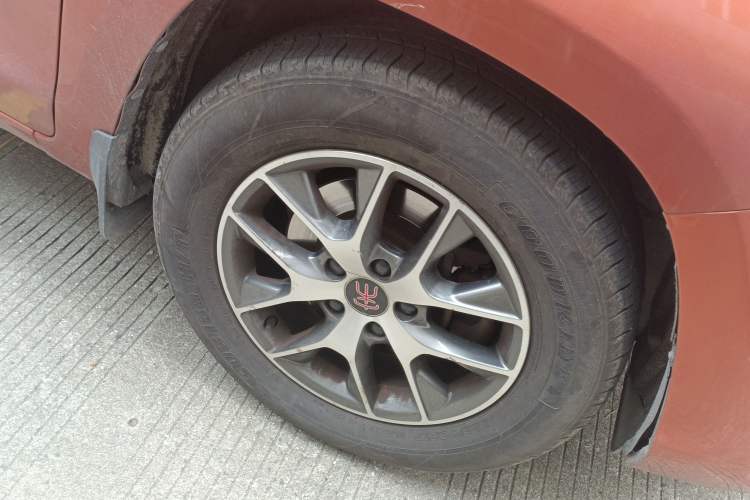 Used BYD Song 2016 GaiShi Edition 1.5TID Automatic Elite Model