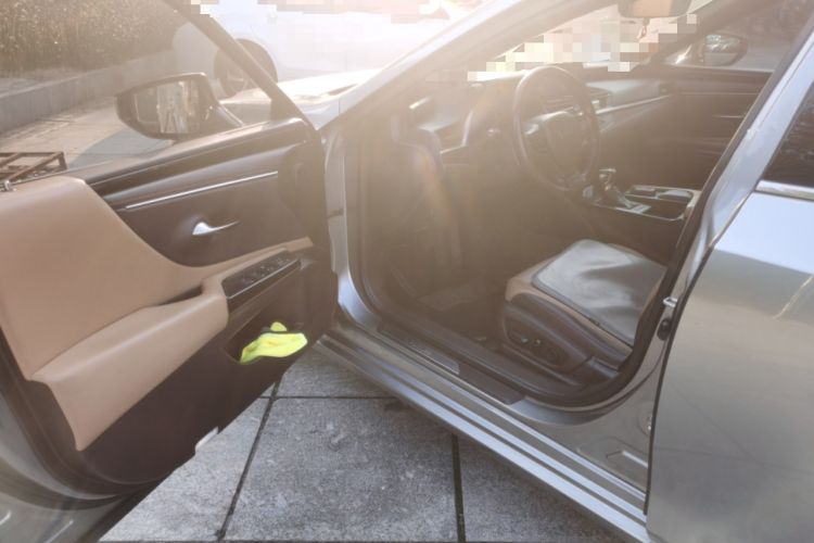 Used Lexus ES 2018 200 Excellence Edition China V Standard