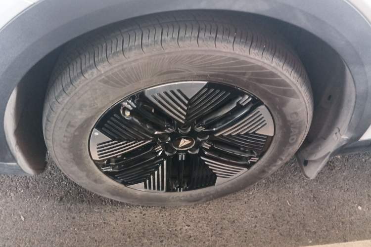 Used Deepal S05 2024 200Max Range-Extended Long-Range Version
