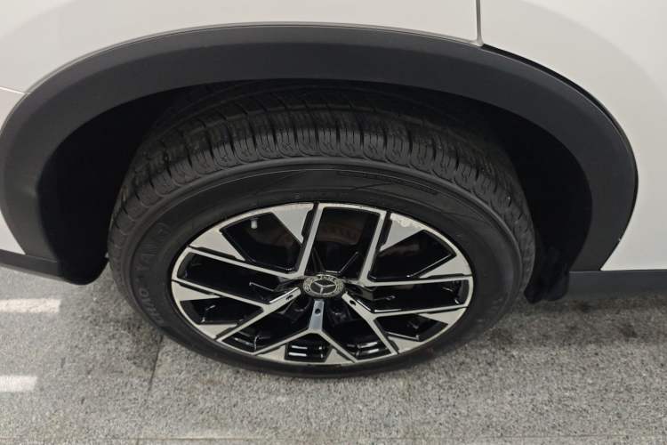 Used Mercedes-Benz GLC 2023 GLC 260 L 4MATIC Dynamic Edition 5-seater