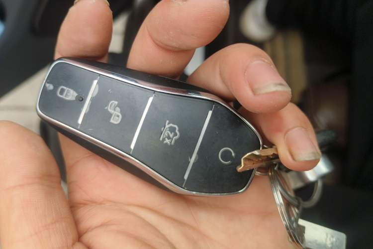 Used Volvo XC60 2024 B5 4x4 Smart Luxury Edition Interior 1