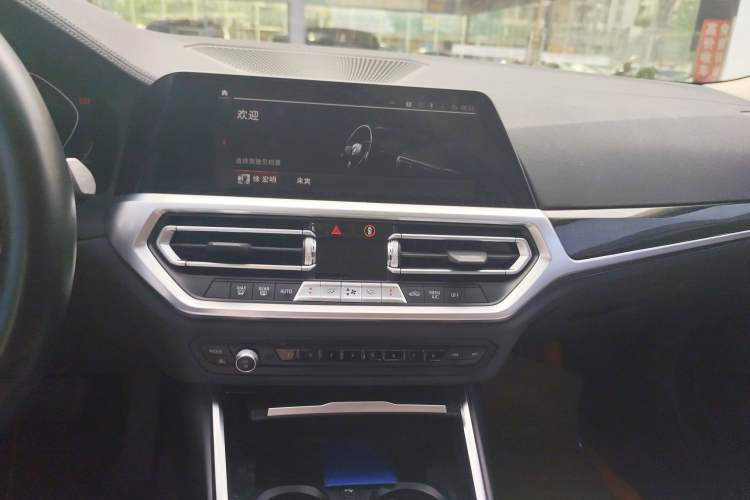 Used BMW 3 Series 2022 325Li M Sport Package Audio And AC Panel