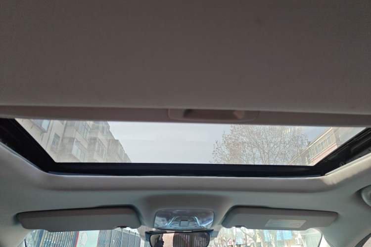 Used GAC Trumpchi GS4 2015 200T G-DCT Luxury Edition Headliner