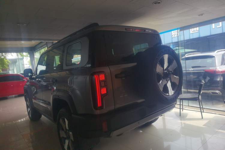 Used BAIC Off-Road BJ40 Electric Drive 2025 Advanced Edition