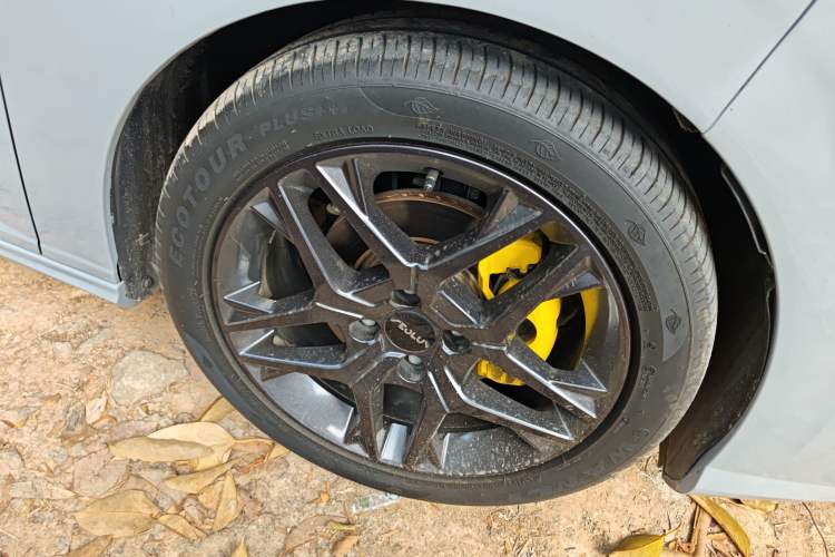 Used Dongfeng Aeolus Yixuan 2023 Mach Edition 1.5T Automatic Pursuit Rider Version
