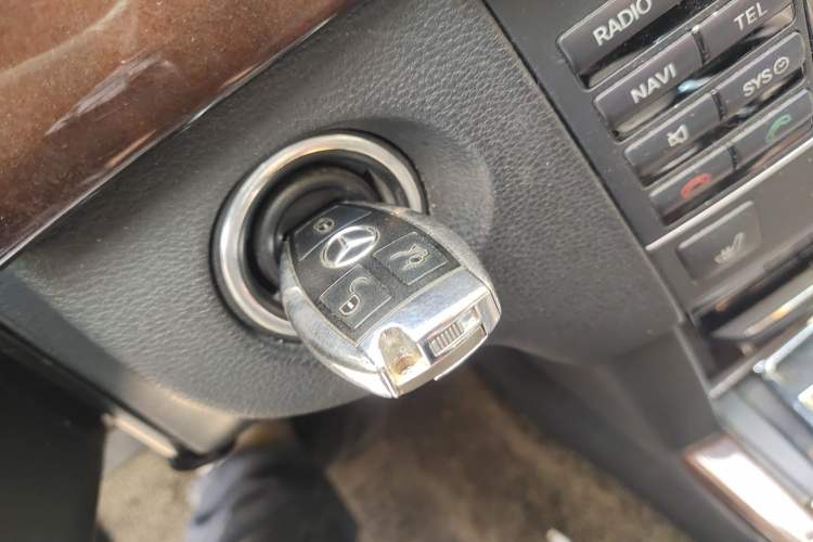 Used Mercedes-Benz E-Class 2010 E 260 L CGI Elegant Model Vehicle Key