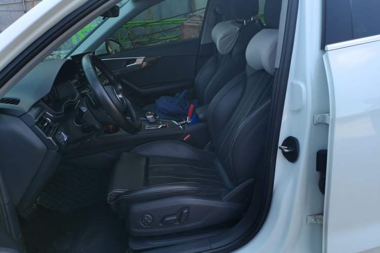 Used Audi A4L 2020 40 TFSI Fashion Dynamic Model
