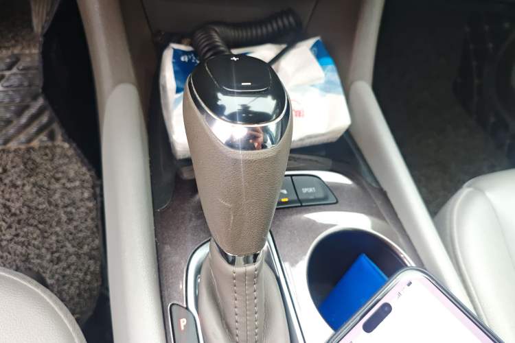 Used Chevrolet Malibu XL 2020 535T CVT Rui Xing Edition Gear Lever