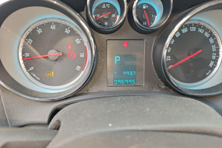 Used Buick GT 2012 XT 1.6L Automatic Fashion Edition
