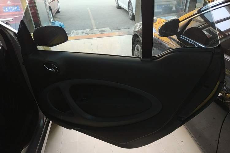 Used smart fortwo 2015 1.0L 52 kW Hardtop Passion Edition