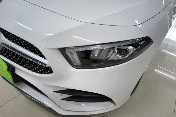 Used Mercedes-Benz A-Class 2022 Restyled A 200 L Sport Sedan Fashion Version Left Front Headlight