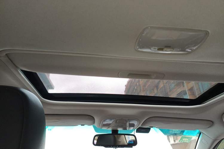 Used BYD Qin New Energy 2015 1.5T Dual-Crown Flagship Plus Edition Headliner