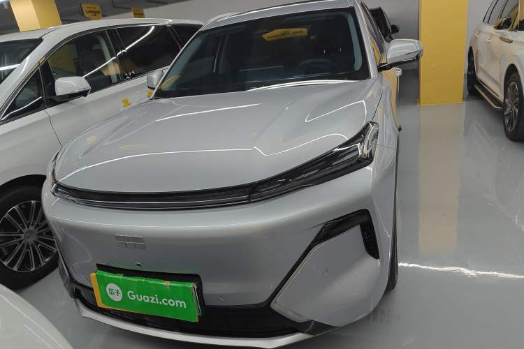 Used Geely Galaxy Xingjian 7 EM-i 2026 Model 135km Leading Edition Front