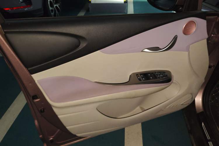 Used BYD Dolphin 2023 420 km Fashion Edition
