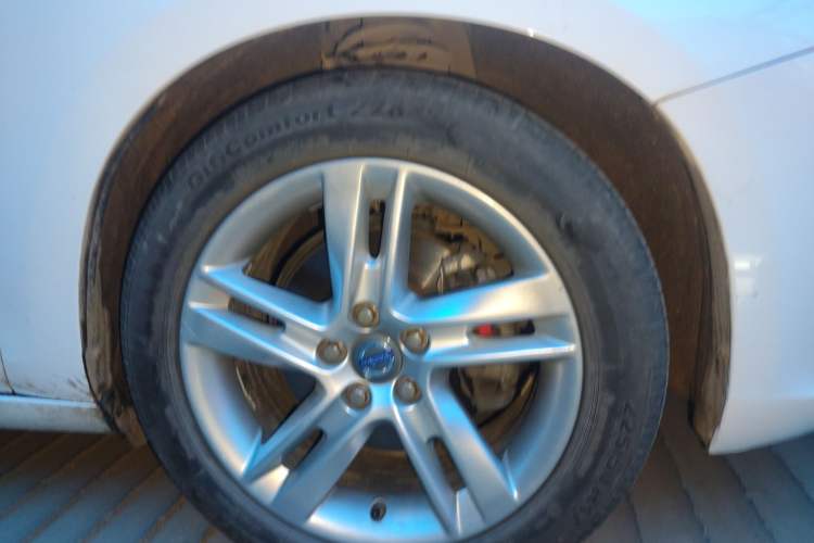 Used Volvo V60 2014 Restyled T5 Zhiya Edition
