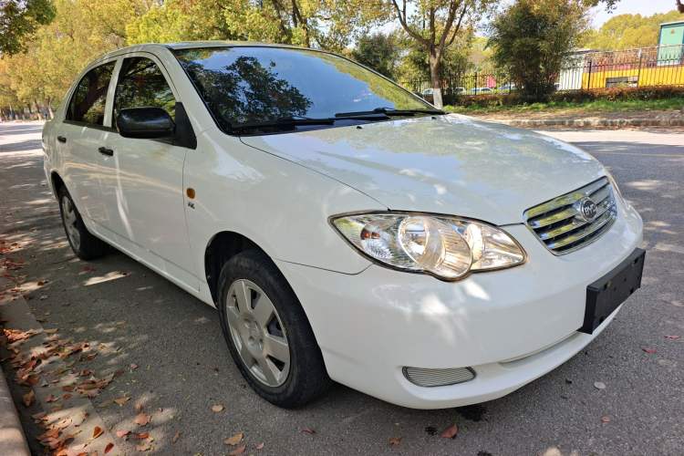Used BYD F3 2012 Energy-Saving Model 1.5L Manual Comfort Version Front Right 45 Deg