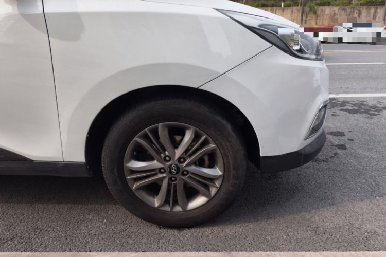 Used Hyundai ix35 2015 2.0L Automatic 2WD Smart Version China V Standard
