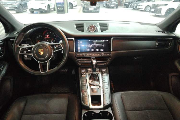 Used Porsche Macan 2021 Macan 2.0T
