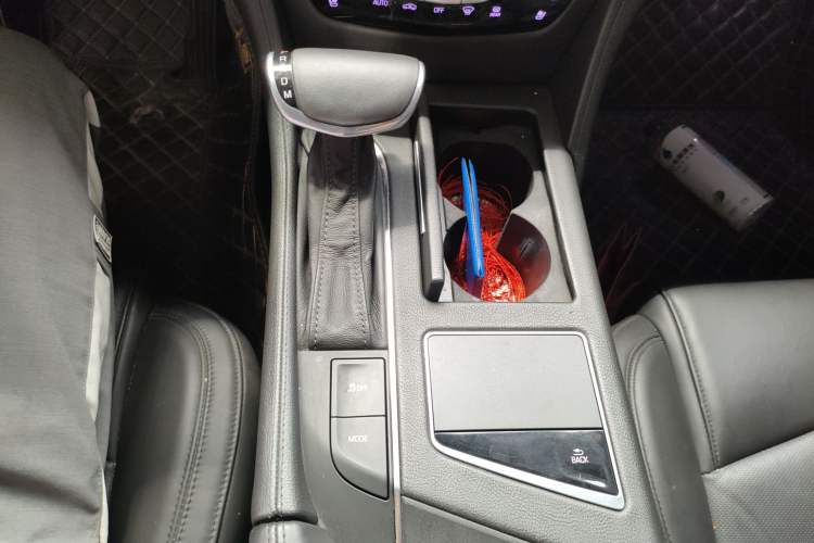 Used Cadillac CT6 2016 28T Luxury Model Gear Lever