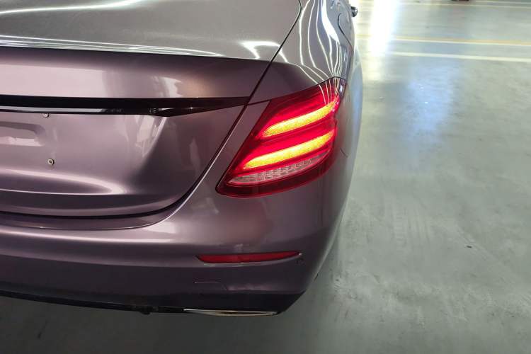Used Mercedes-Benz E-Class 2019 Restyled E 300 L Sport Luxury Edition Right Rear Taillight