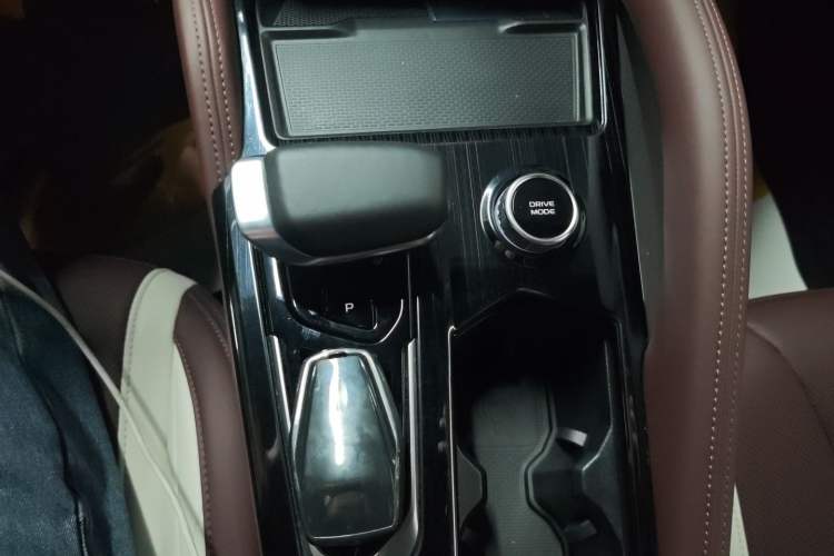 Used Geely Auto Monjaro L 2021 2.0TD DCT EVO Two-Wheel Drive Smart Luxury Version
