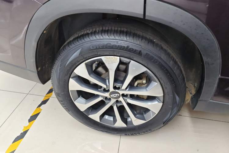Used Chery Tiggo 8 2019 1.5 TCI Automatic Elite Model Right Rear Wheel Hub