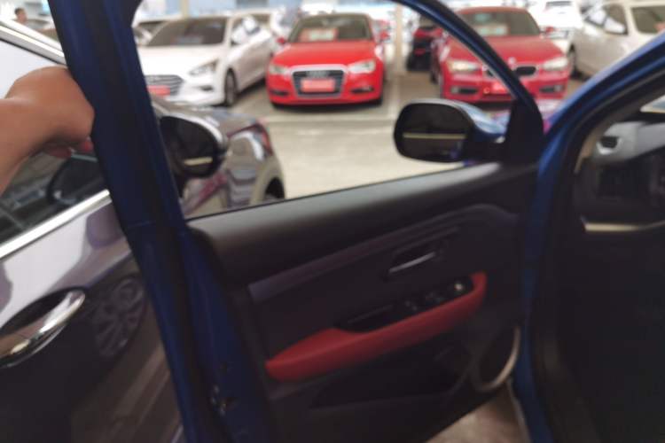 Used Haval H2s 2018 Blue Label 1.5T Dual-Clutch Fashion Edition