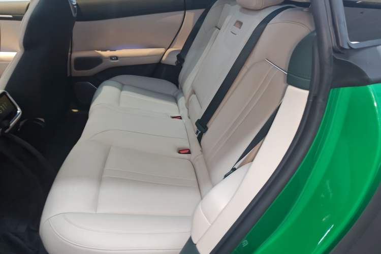 Used Xiaomi Auto YU7 2025 Ultra-Long Range High-Performance All-Wheel-Drive Max Edition
