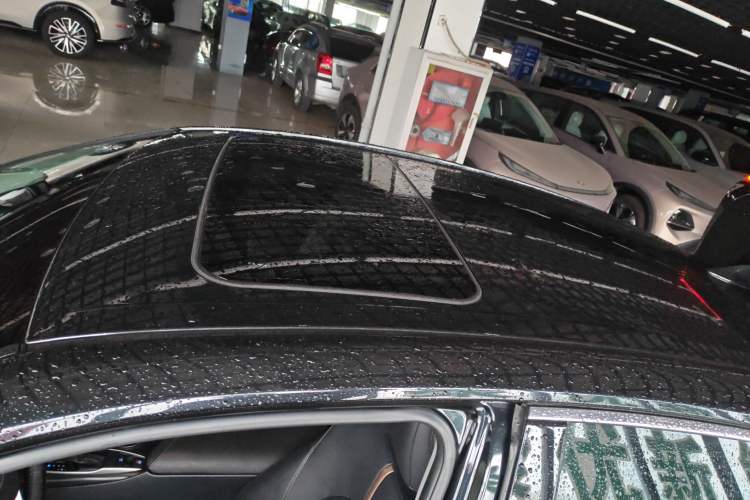 Used Toyota Camry 2021 2.0G Luxury Edition
