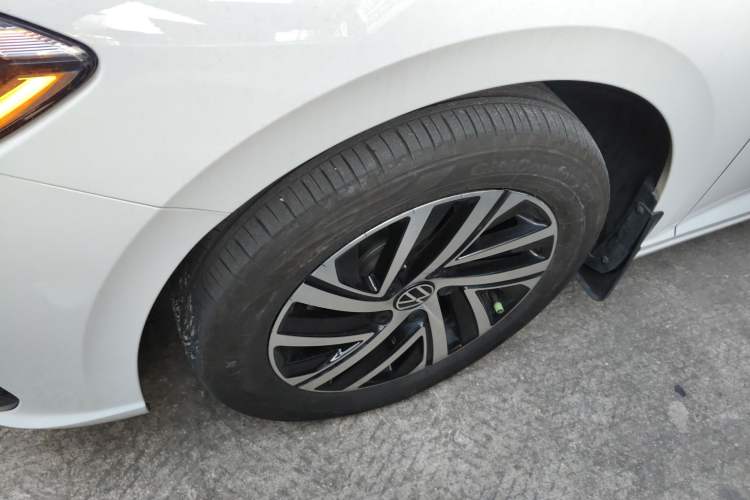 Used Volkswagen Lavida 2024 1.5L Automatic Starry Sky 5 Million Edition