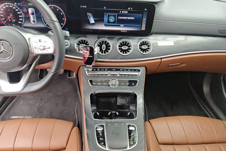 Used Mercedes-Benz E-Class 2020 E 260 Coupe Audio And AC Panel