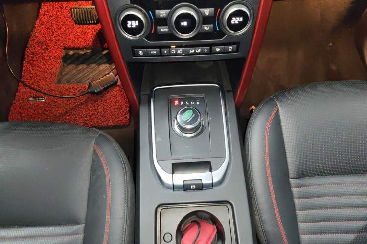 Used Land Rover Discovery Sport 2019 240 PS SE Dynamic Version China VI Standard