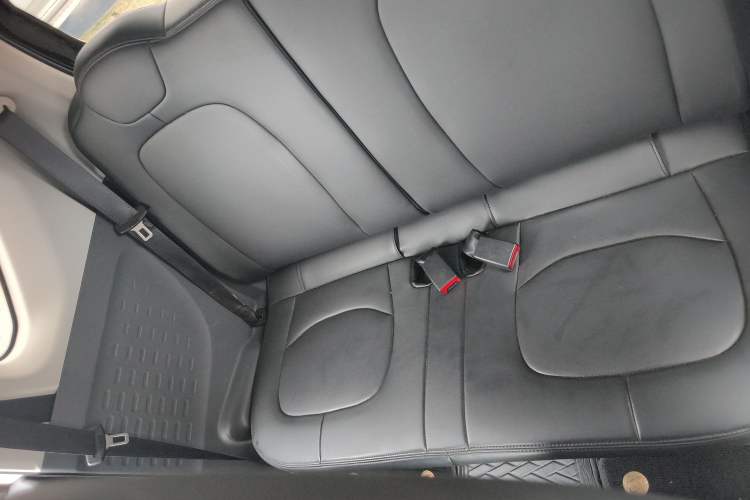 Used Wuling Hongguang MINIEV 2021 Macaron Premium Model – Lithium Iron Phosphate
