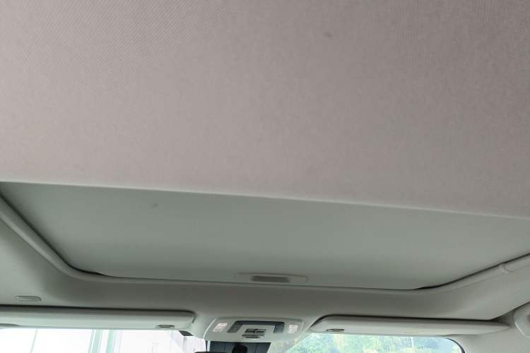 Used Toyota SIENNA 2023 2.5L Hybrid Comfort Edition
