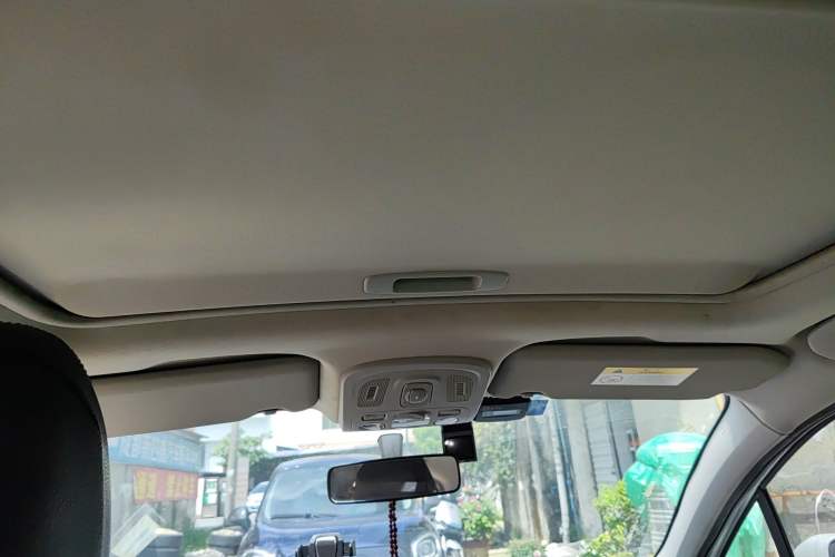 Used Citroen C4L 2014 1.8L Intelligent Drive Automatic Dynamic Model Headliner