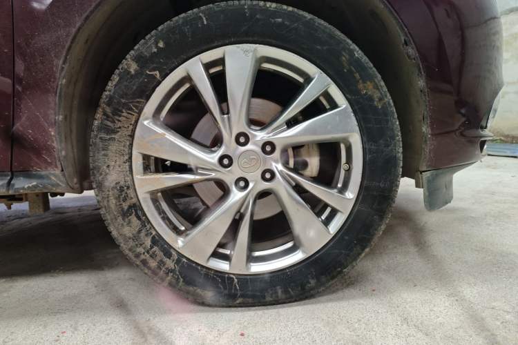 Used Infiniti QX60 2014 2.5 S/C Hybrid Two-Wheel Drive Excellence Edition
